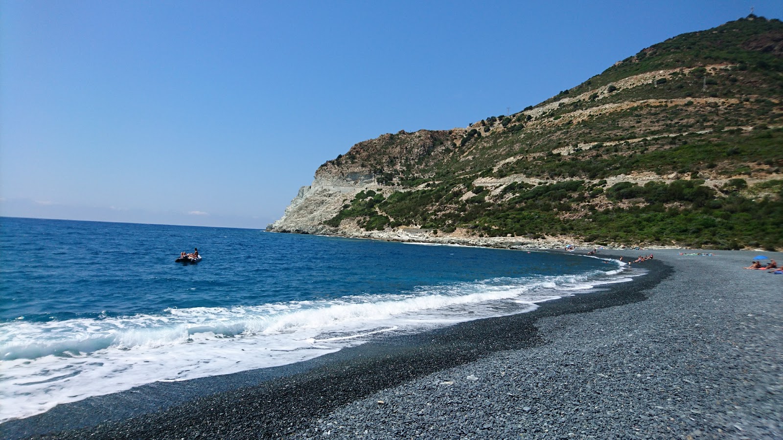 Photo of D'Albo beach and the settlement