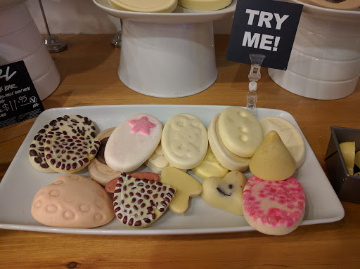 Cosmetics Store «Lush Cosmetics», reviews and photos, 6191 S State St, Murray, UT 84107, USA