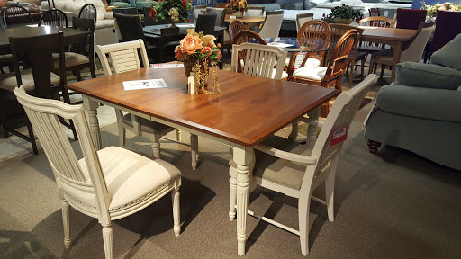 Mattress Store «Wolf Furniture», reviews and photos, 4661 Lindle Rd, Harrisburg, PA 17111, USA