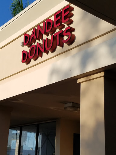 Donut Shop «Dandee Donuts Factory», reviews and photos, 102 N 28th Ave, Hollywood, FL 33020, USA
