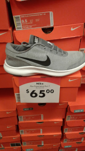 Shoe Store «Shoe Carnival», reviews and photos, 1920 N Dixie Hwy, Elizabethtown, KY 42701, USA