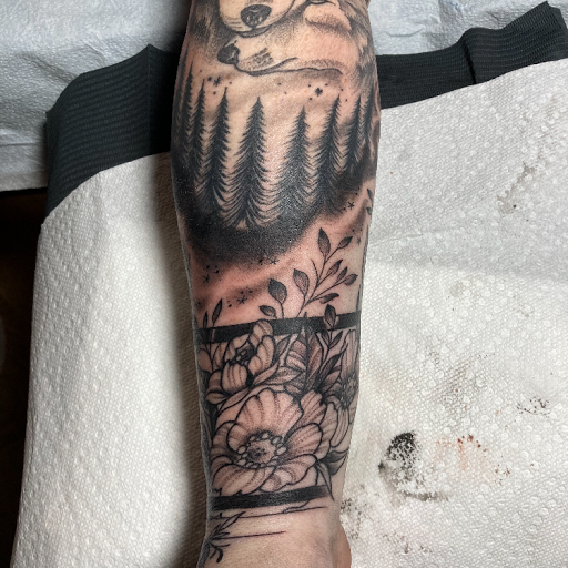 Explore lovers tattoo ideas, creative tattoo ideas in Columbus, available at Amenti Tattoo Studio. LLC (Appointment Only)