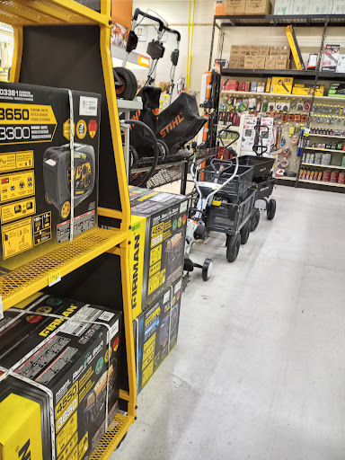 Hardware Store «Fresno Ag Hardware», reviews and photos, 4590 N First St, Fresno, CA 93726, USA