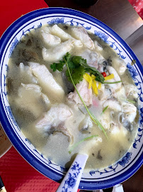 Soupe de poulet du Restaurant chinois Yummy Noodles 渔米酸菜鱼 川菜 à Paris - n°18