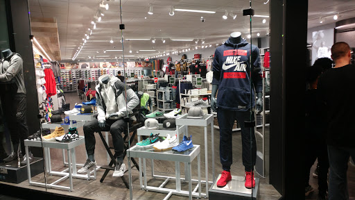 Shopping Mall «Melbourne Square Mall», reviews and photos, 1700 W New Haven Ave, Melbourne, FL 32904, USA