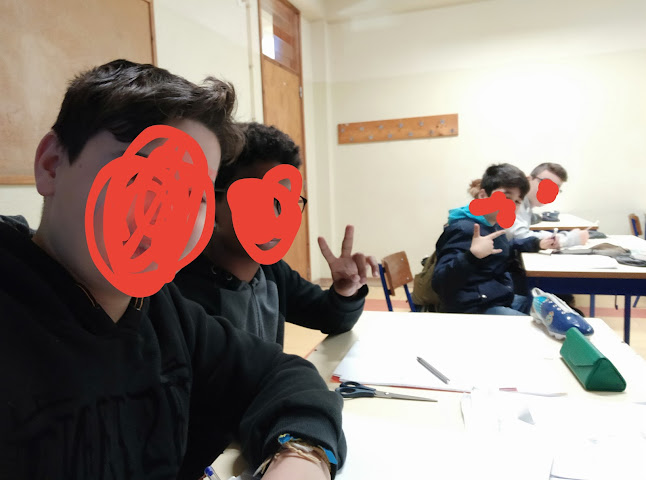 Opinii despre Agrupamento de Escolas Pedro Eanes Lobato în Seixal - Escola