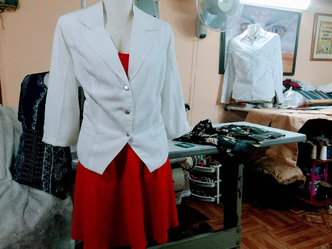 Opiniones de MODAS MARY'S Corte y Confección de Blusas de Moda 2020 Modista de Alta Costura para Mujer Diseño de Vestidos de Gala y Vestidos de Fiestas Taller de Moda - Atelier en la Ciudad de Guayaquil en Guayaquil - Tienda de ropa