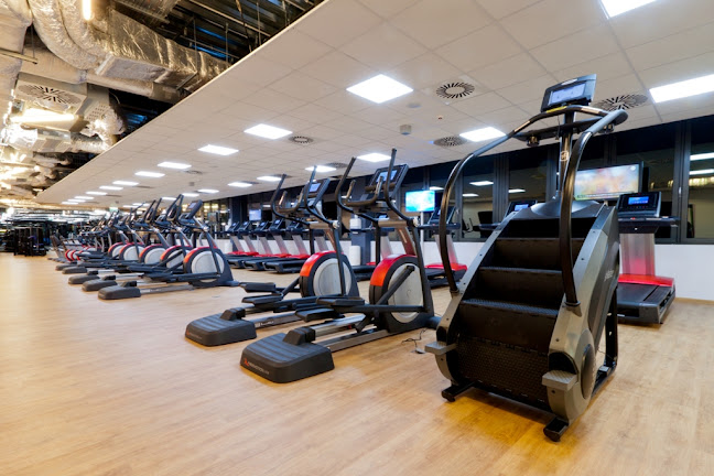 Aleja Rzeczypospolitej 1, 02-972 Warszawa