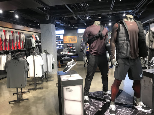 Clothing Store «Nike San Francisco», reviews and photos, 278 Post St, San Francisco, CA 94108, USA