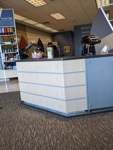Hair Salon «Great Clips», reviews and photos, 18040 Silver Pkwy, Fenton, MI 48430, USA