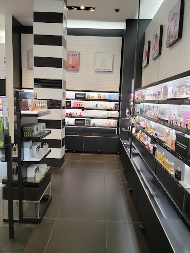 Cosmetics Store «SEPHORA», reviews and photos, 1689 Arden Way #1084, Sacramento, CA 95815, USA