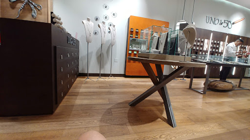 Jewelry Store «UNOde50», reviews and photos, 919 Lincoln Rd, Miami Beach, FL 33139, USA