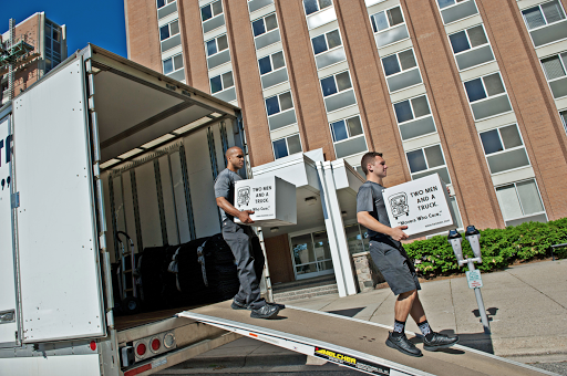 Lifting platforms for removals in Calgary