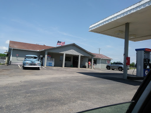 Grocery Store «3 Corners Market», reviews and photos, 1001 Longview Rd, Unionville, TN 37180, USA