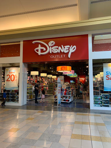 Disney Store, 2701 Bergen Town Center, Paramus, NJ 07652, USA, 