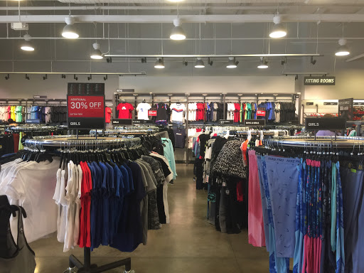 Clothing Store «Nike Factory Store», reviews and photos, 243 Tanger Dr Suite 243, Williamsburg, IA 52361, USA