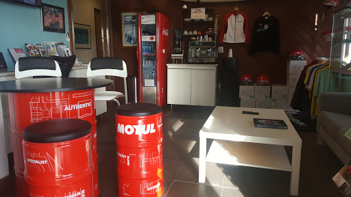 Motor Scooter Dealer «Vespa Motorsport», reviews and photos, 3955 Pacific Hwy, San Diego, CA 92110, USA