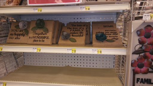 Craft Store «A.C. Moore Arts and Crafts», reviews and photos, 1041 Beaver Creek Commons Dr, Apex, NC 27502, USA