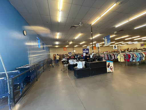 Thrift Store «83rd Ave & Grand Goodwill Retail Store & Donation Center», reviews and photos