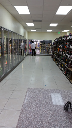 Liquor Store «The Red Barn Liquor», reviews and photos, 1760 W 6th St #101, Corona, CA 92882, USA