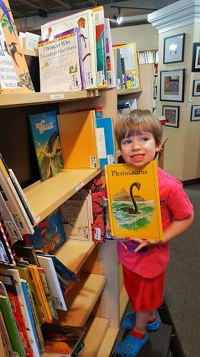 Book Store «Ukazoo Books», reviews and photos, 8641 Loch Raven Blvd, Towson, MD 21286, USA