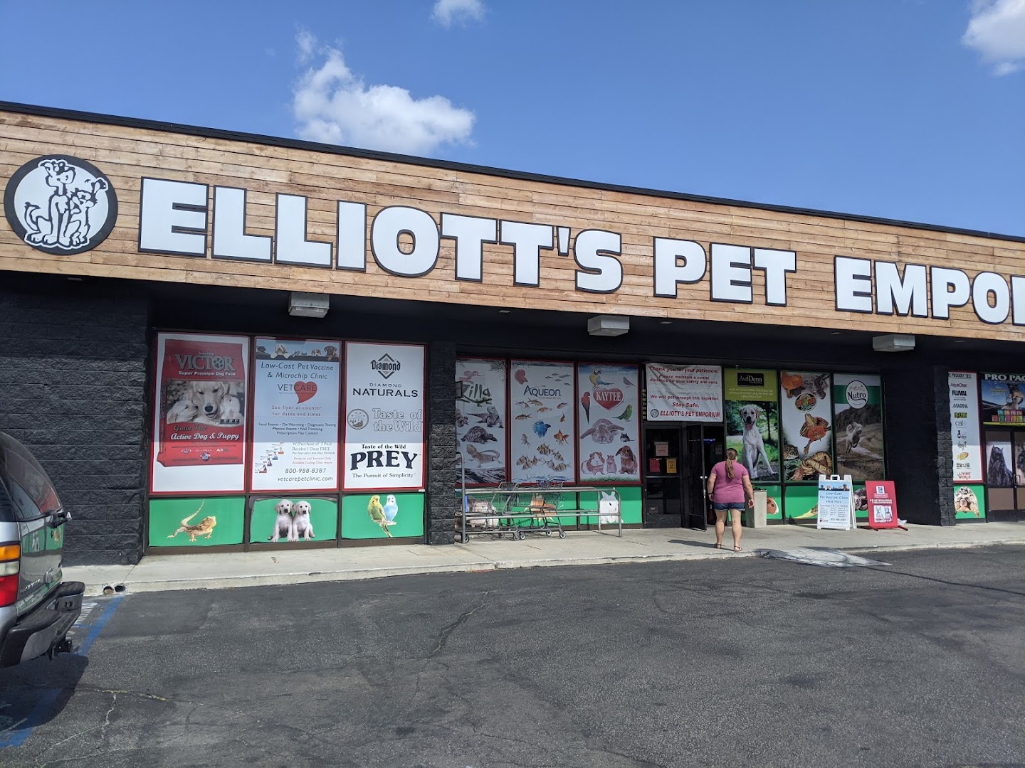 Elliott's Pet Emporium