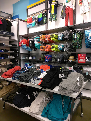 Clothing Store «Old Navy», reviews and photos, 9155 W Stockton Blvd, Elk Grove, CA 95758, USA