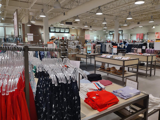 Outlet Mall «Tanger Outlet Houston», reviews and photos, 5885 Gulf Fwy, Texas City, TX 77591, USA