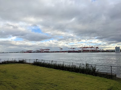 青海北ふ頭公園