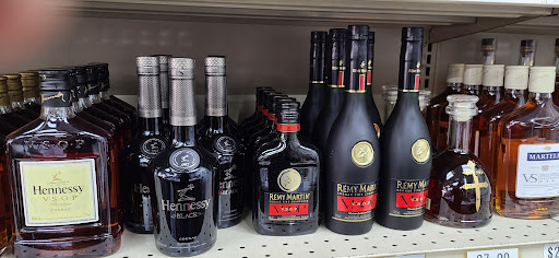 Liquor Store «USA Liquor Store», reviews and photos, 10022 Long Point Rd, Houston, TX 77055, USA