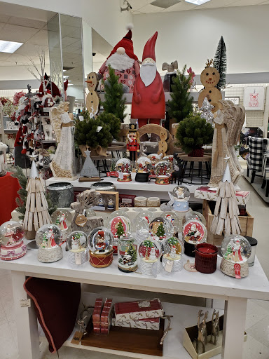 Department Store «Marshalls», reviews and photos, 3855 E Foothill Blvd, Pasadena, CA 91107, USA