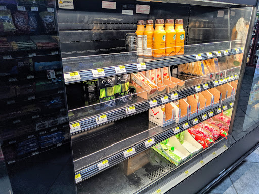 Convenience Store «Pilot Travel Center», reviews and photos, 502 Gordonsville Hwy, Gordonsville, TN 38563, USA