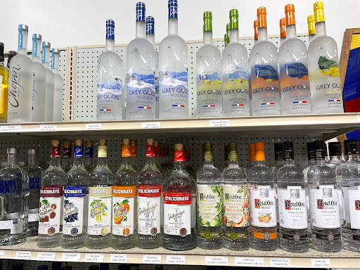 Liquor Store «Short Stop Wine & Spirits», reviews and photos, 2190 Eagle Creek Ln # F, St Paul, MN 55129, USA