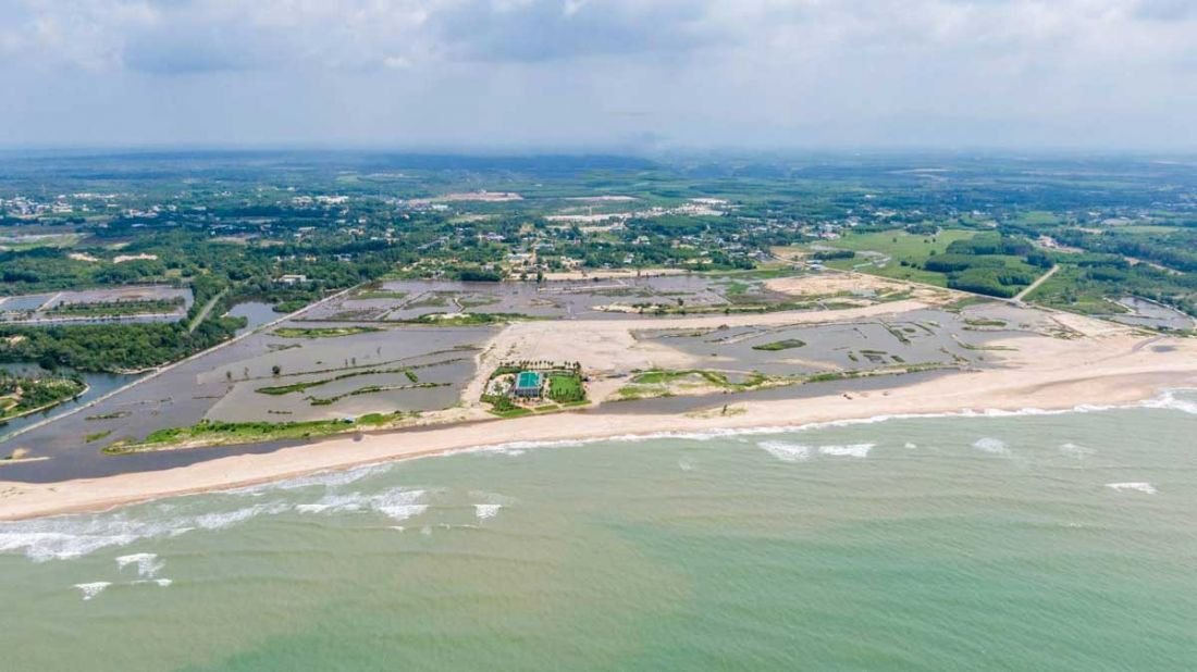 Zdjęcie Venezia Beach z powierzchnią jasny piasek