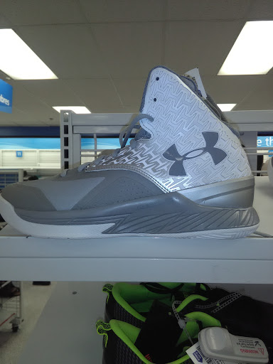 Clothing Store «Ross Dress for Less», reviews and photos, 201 E Main St, Alhambra, CA 91801, USA