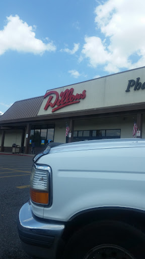 Grocery Store «Dillons», reviews and photos, 3020 E Douglas Ave, Wichita, KS 67214, USA