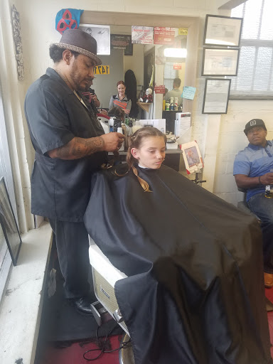 Barber Shop «GoodFellas Barbershop», reviews and photos, 1471 Roslyn Dr, Concord, CA 94518, USA