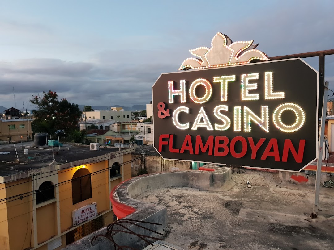 Hotel Higuey Flamboyan