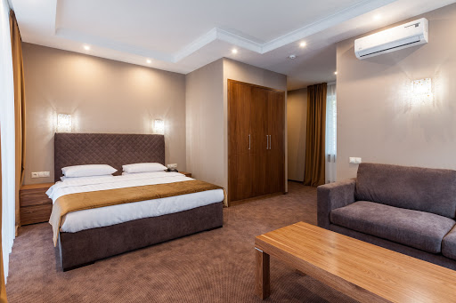 Hotels with children's facilities Kiev