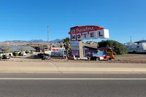El Trovatore Motel Sign & cars image