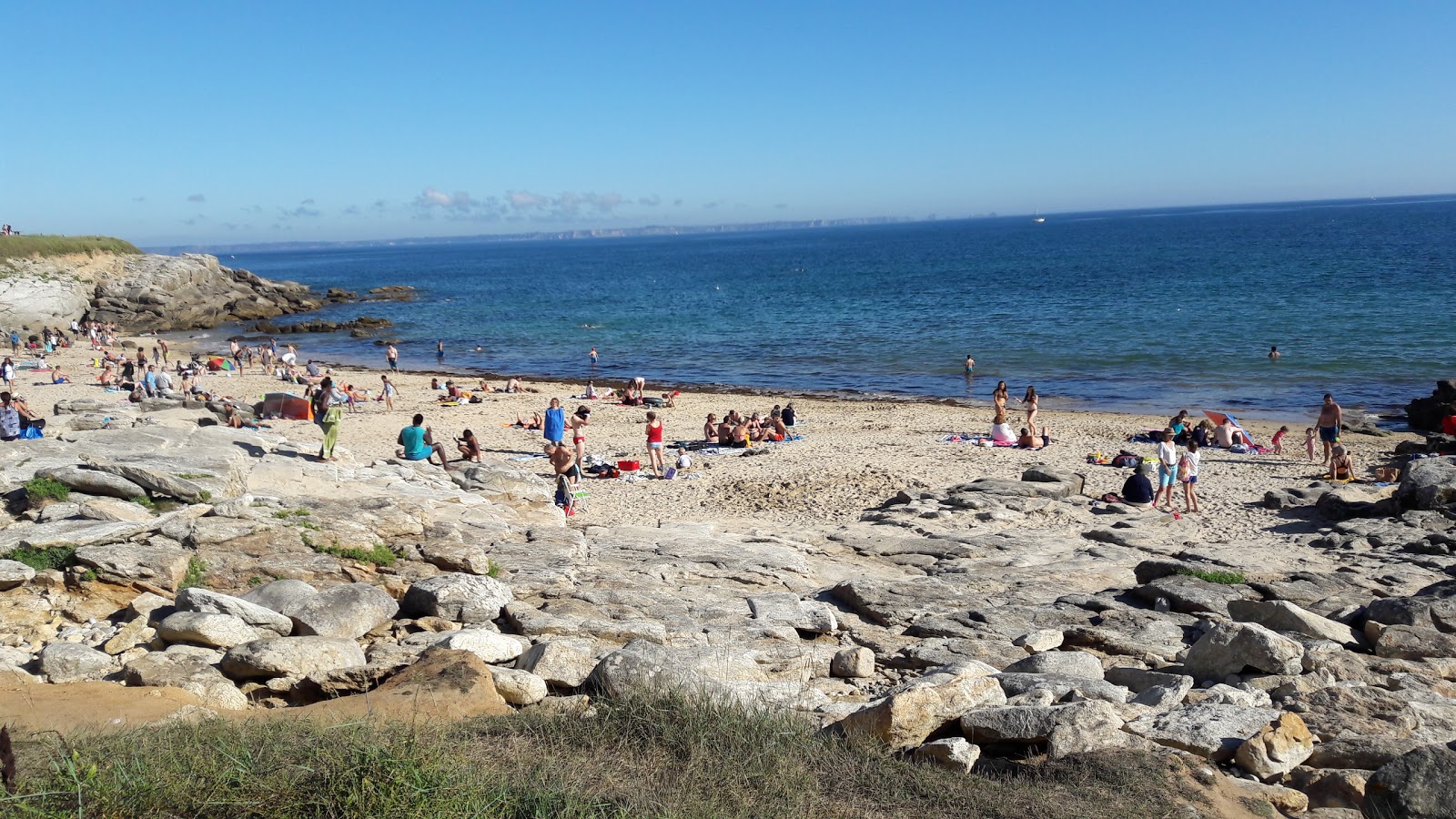 Fotografie cu Plage de Portez cu golful spațios