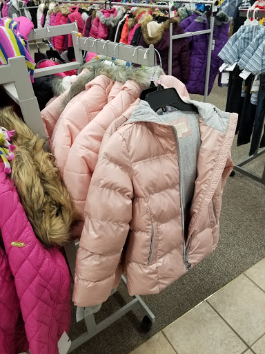 Clothing Store «Burlington Coat Factory», reviews and photos, 24 Wayne Hills Mall, Wayne, NJ 07470, USA