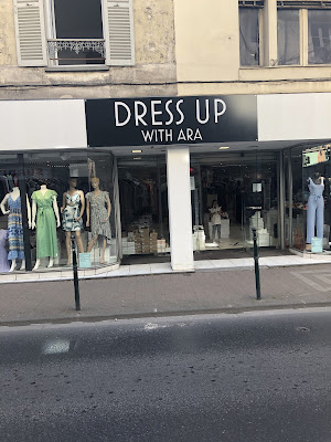 Dress Up with ara à Coulommiers