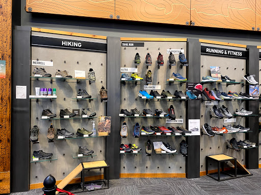 Camping Store «REI», reviews and photos, 6281 W 135th St, Overland Park, KS 66223, USA