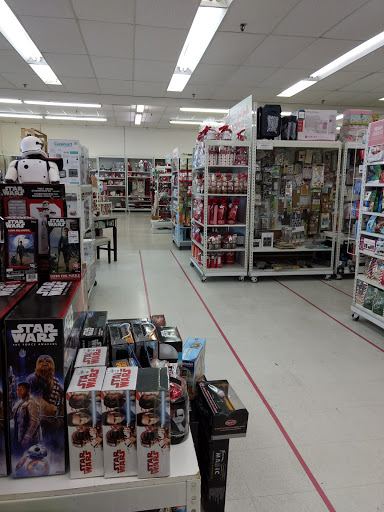 Home Goods Store «Tuesday Morning», reviews and photos, 11006 Warwick Blvd, Newport News, VA 23601, USA