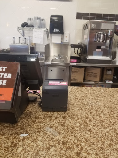 Shopping Mall «Rochdale Village Shopping Mall», reviews and photos, 169-65 137th Ave, Jamaica, NY 11434, USA