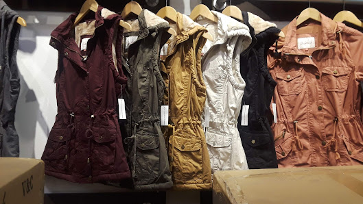 Panchitos Packing & Storage 917 E 12th St, Los Angeles, CA 90021