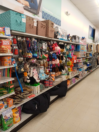 Thrift Store «Green Bay East Goodwill Retail Store & Training Center», reviews and photos