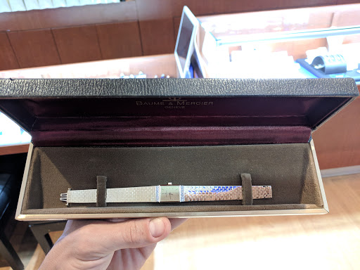 Jewelry Store «Affinity & Co Jewelers», reviews and photos, 18575 Main St, Huntington Beach, CA 92648, USA