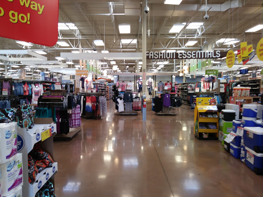 Grocery Store «Kroger Marketplace», reviews and photos, 4915 Dixie Hwy, Louisville, KY 40216, USA